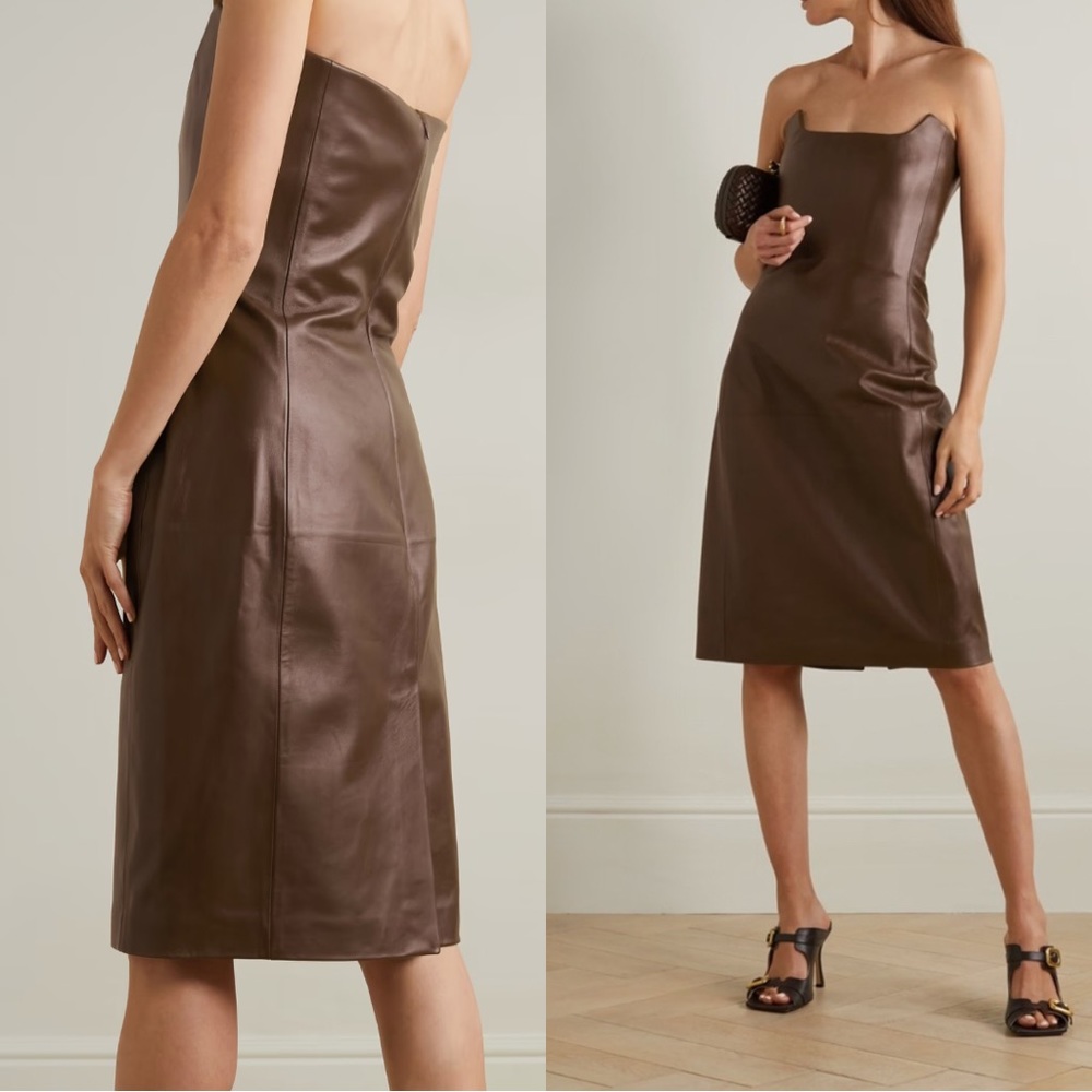 BOTTEGA VENETA
Strapless paneled leather midi dress